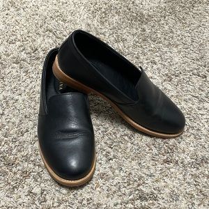Portland Leather Goods Patina Rounded Toe Loafer in Black sz 9.5